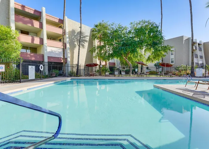 Easy Living In Old Town: W/ Pool Access!