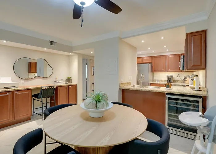 Easy Living In Old Town: W/ Pool Access! * Scottsdale