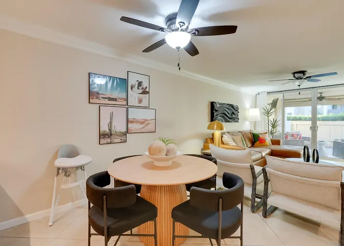 Easy Living In Old Town: W/ Pool Access! Holiday home Scottsdale
