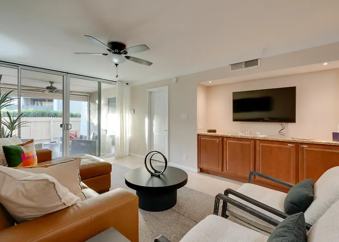 Easy Living In Old Town: W/ Pool Access! Holiday home