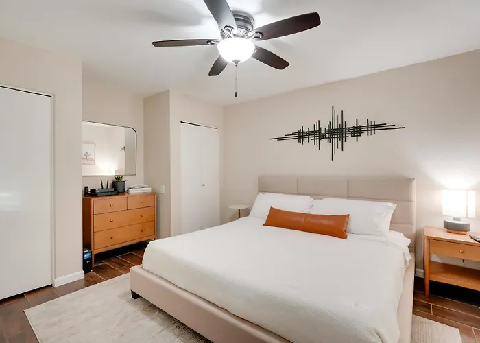 Easy Living In Old Town: W/ Pool Access! Holiday home *