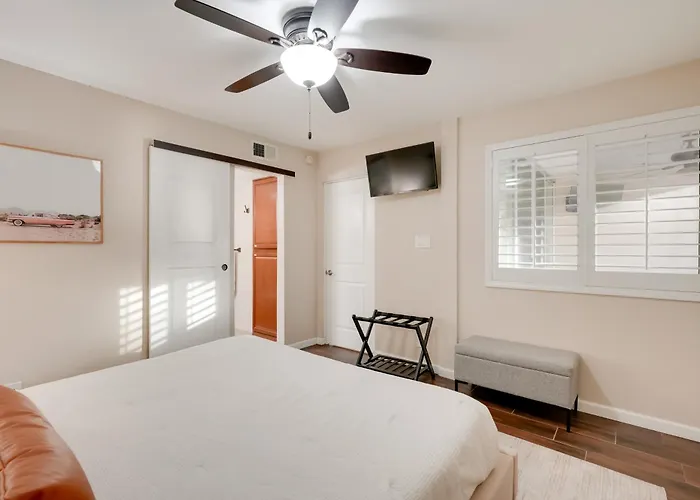 Easy Living In Old Town: W/ Pool Access! Holiday home Scottsdale