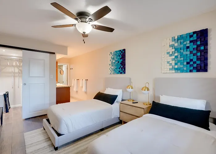 Easy Living In Old Town: W/ Pool Access! Holiday home *