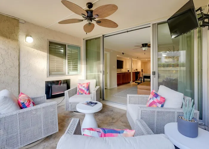Easy Living In Old Town: W/ Pool Access! *