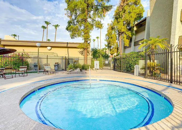 Holiday home Easy Living In Old Town: W/ Pool Access! Scottsdale