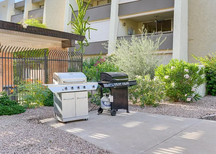 Easy Living In Old Town: W/ Pool Access! *