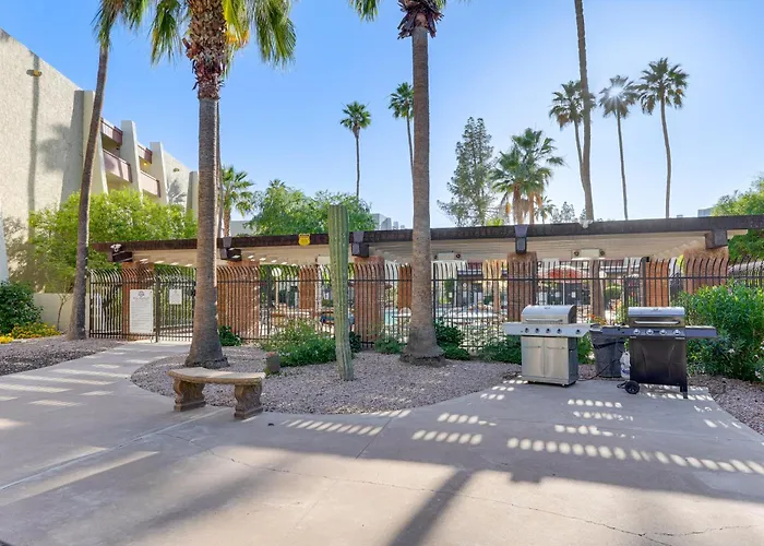 Easy Living In Old Town: W/ Pool Access!
